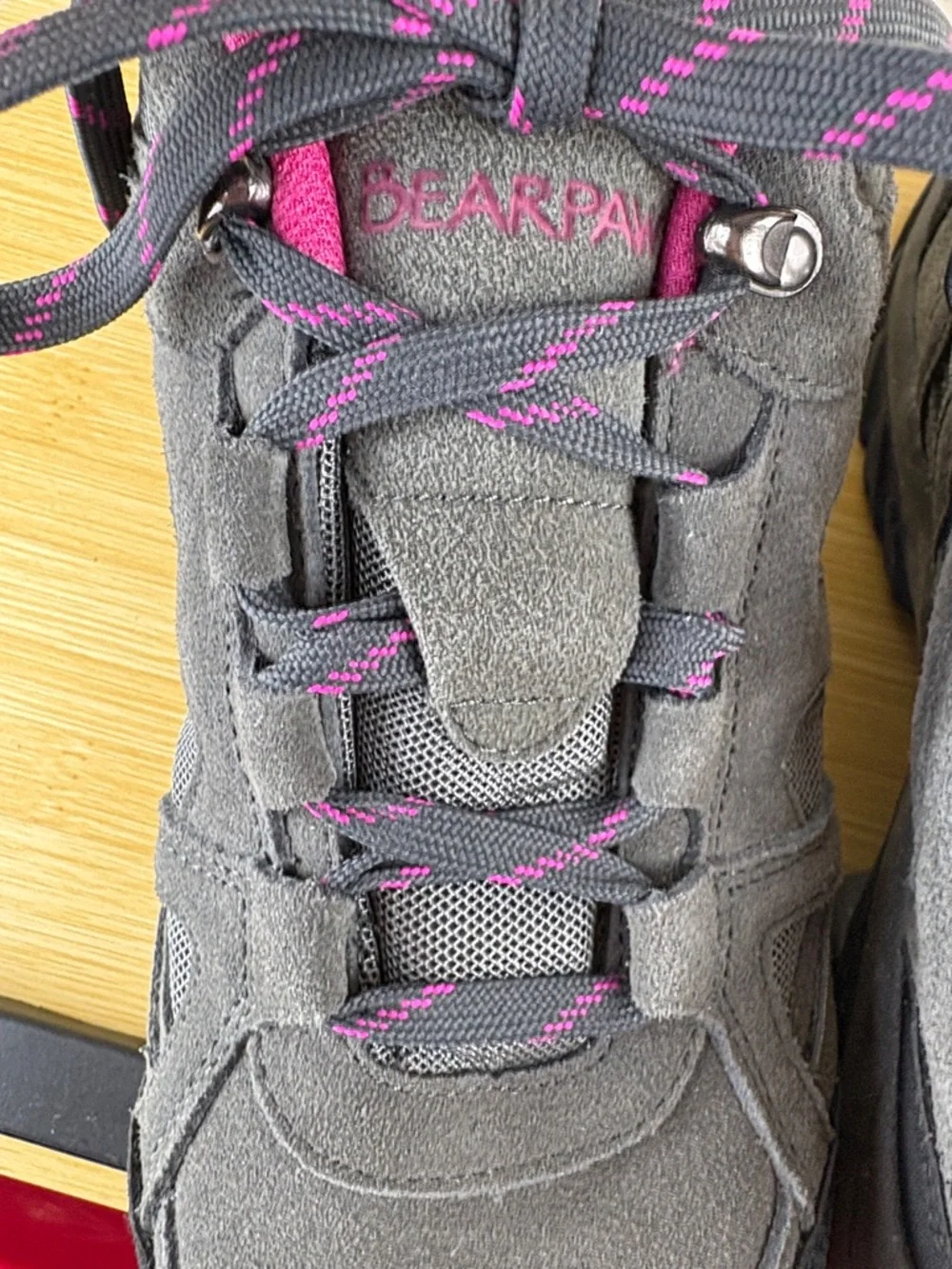 BearPaw Edgewood Low Women's Hiking‎ Shoes Gray Pink Suede Mesh 2755W Size 11